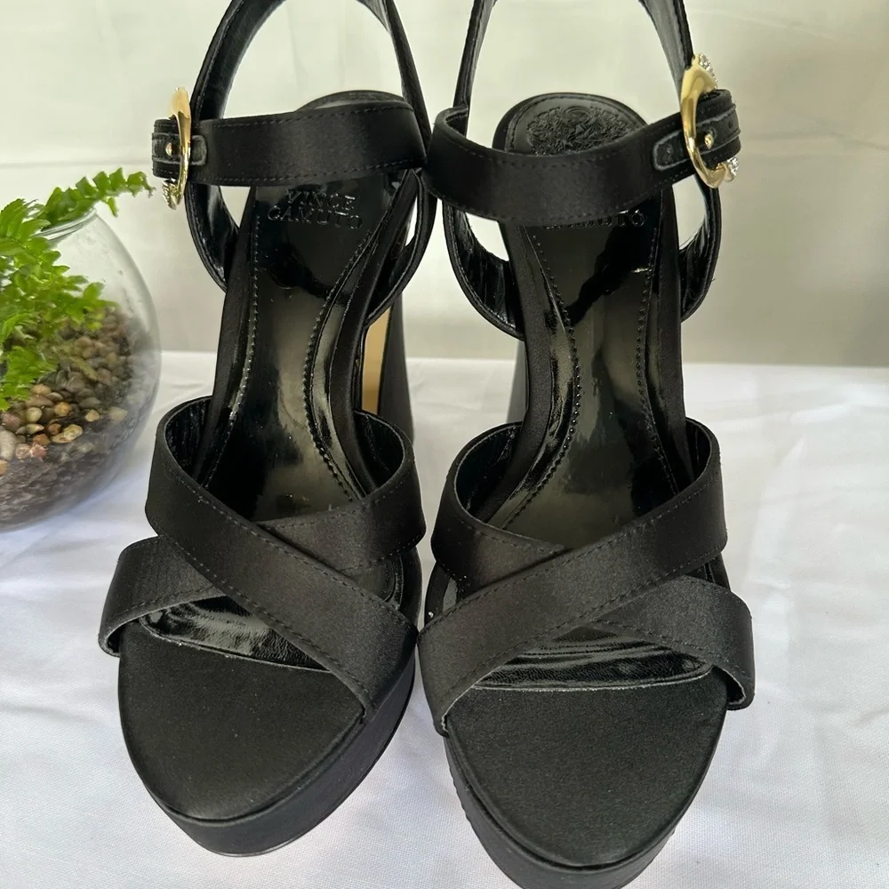 VINCE CAMUTO PLATAFORM  SATIN